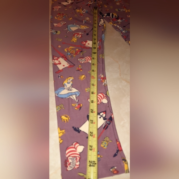 Alice In Wonderland LulaRoe Purple Graphic Leggings - Picture 4 of 9